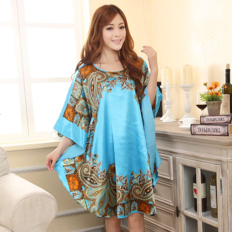 Mùa Hè Mới Ánh Sáng Xanh Dương - đánh giá và giá Slip Dress Satin